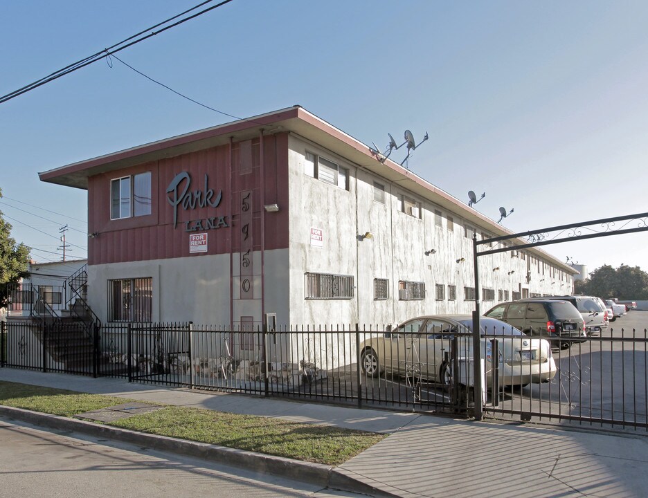 Park Lanai in Huntington Park, CA - Foto de edificio