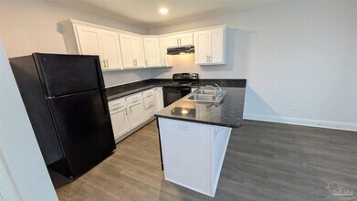 313 N Navy Blvd in Pensacola, FL - Building Photo - Building Photo