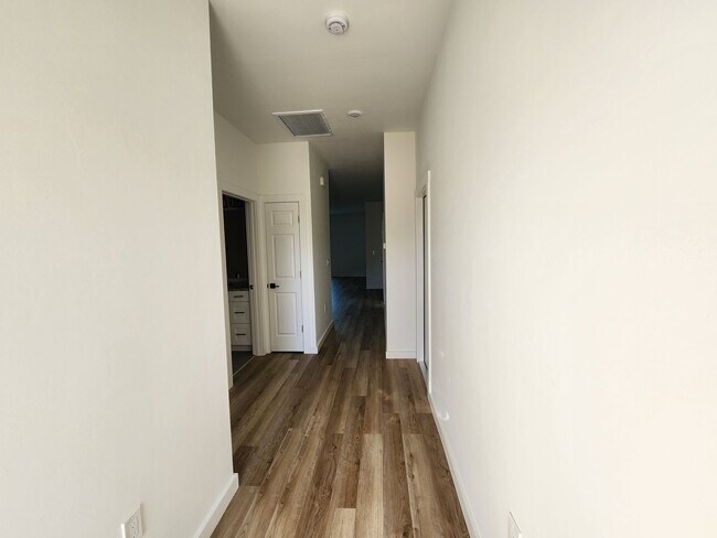 129-131 Hightower Ave S in Lehigh Acres, FL - Building Photo - Building Photo