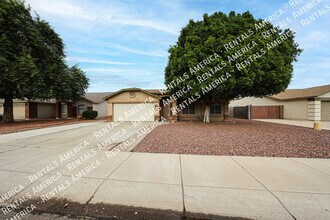 2292 E Remington Pl in Chandler, AZ - Foto de edificio - Building Photo