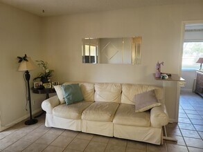 5773 La Paseos Dr in Greenacres, FL - Building Photo - Building Photo