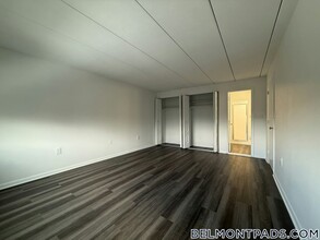 53 Hill Rd, Unit 312 in Belmont, MA - Building Photo - Building Photo