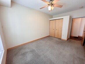 2600 University Ave SE in Minneapolis, MN - Building Photo - Building Photo