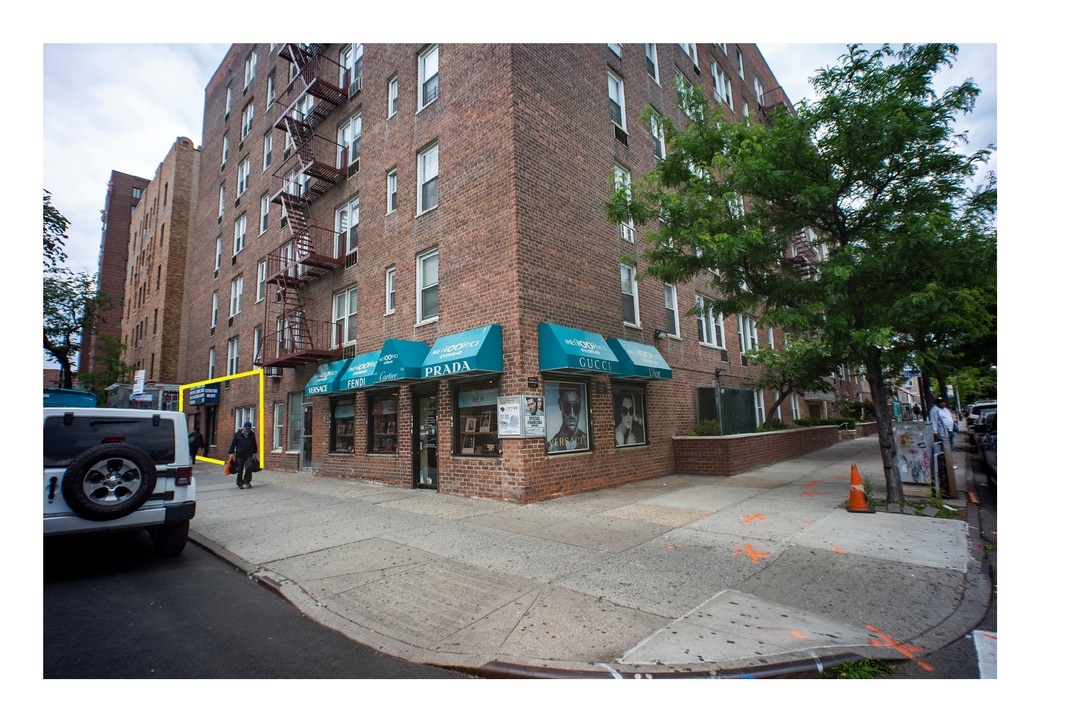 1332 Metropolitan Ave in Bronx, NY - Building Photo