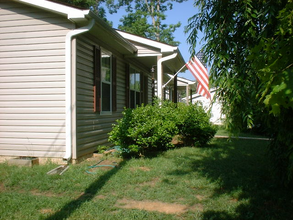 602 Higate Rd in Hendersonville, NC - Building Photo - Building Photo