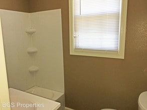 529 N Sampson Ave in Dyersburg, TN - Building Photo - Building Photo