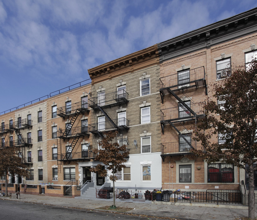 2157 Pacific St in Brooklyn, NY - Building Photo