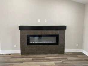 8625 E Cherrywood Ct in Bel Aire, KS - Building Photo - Building Photo