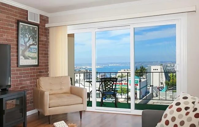 2244 2nd Ave, Unit 38 in San Diego, CA - Building Photo - Building Photo