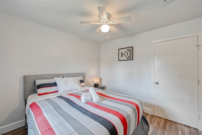 property at 11618 Corona Ln