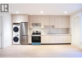 3988 W 31st Ave in Vancouver, BC - Building Photo