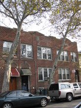 1521 71st St in Brooklyn, NY - Foto de edificio - Building Photo