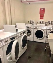 99-39-9966 66th Ave in Queens, NY - Foto de edificio - Building Photo