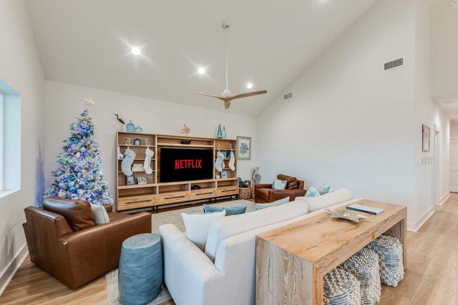 property at 119 6th St