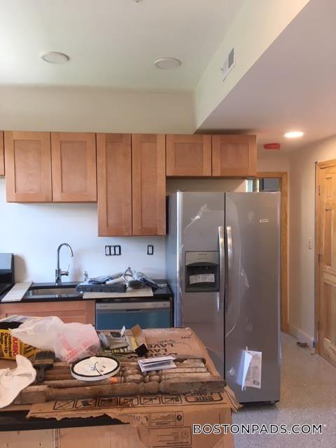 20 Winthrop St, Unit 2 in Boston, MA - Building Photo - Building Photo