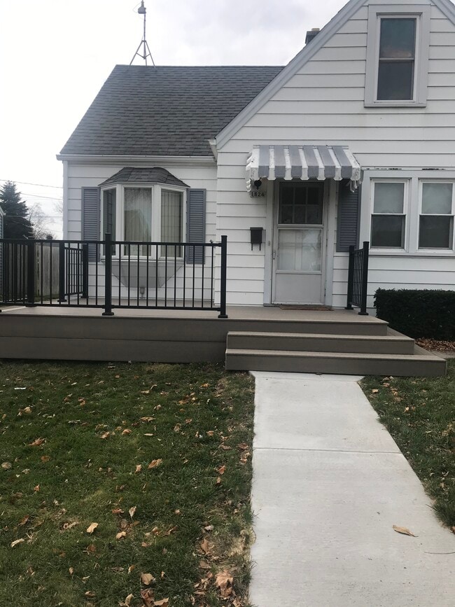 property at 1824 N 21st St