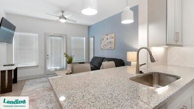 112 Hera Way, Unit 4205 in Myrtle Beach, SC - Foto de edificio - Building Photo