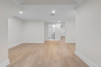 1546 Chapel St in New Haven, CT - Building Photo - Building Photo
