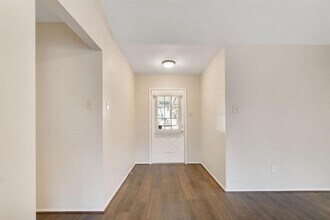108 N Deerfoot Cir in Spring, TX - Building Photo - Building Photo
