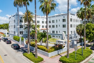 Helios Apartments Miami Beach in Miami Beach, FL - Building Photo