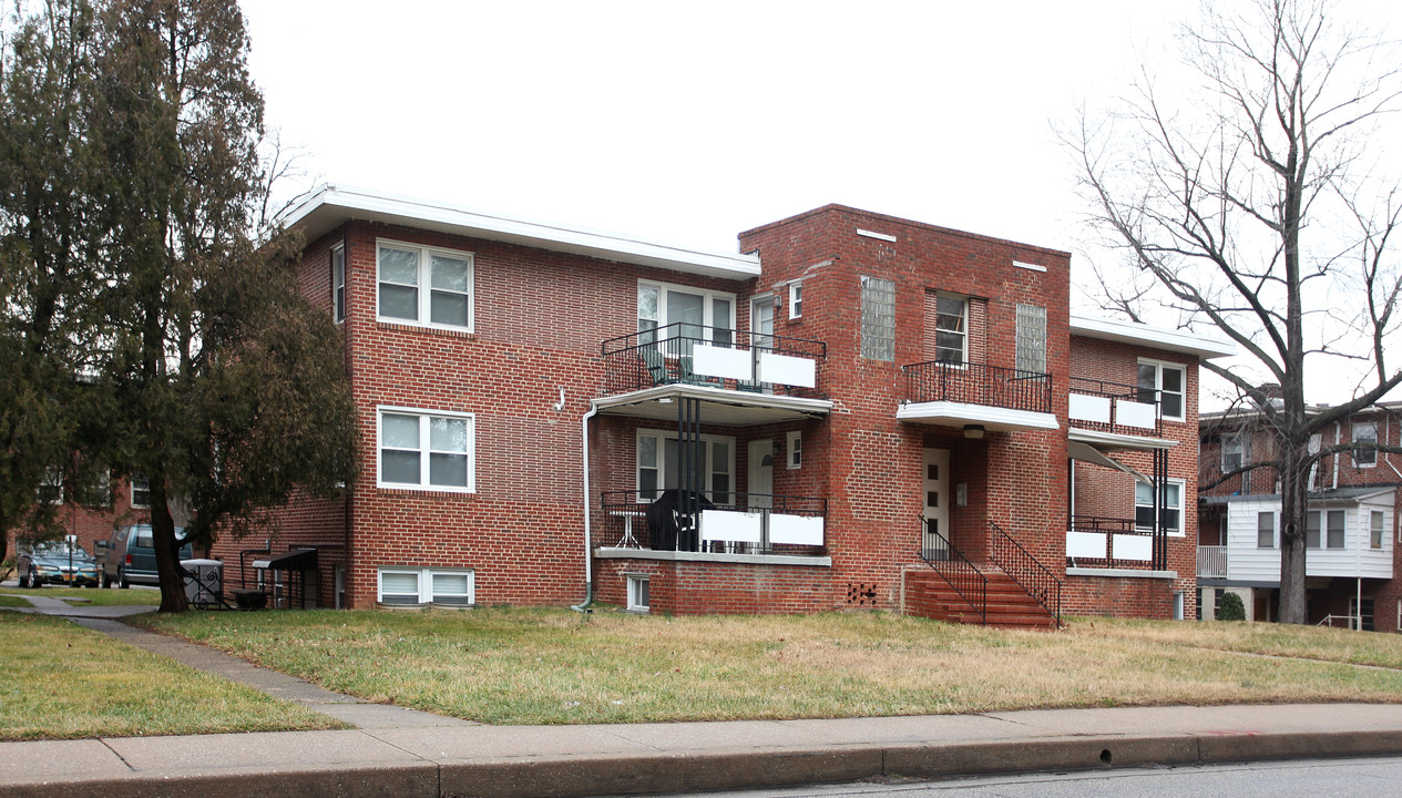 3600 Fords Ln in Baltimore, MD - Building Photo