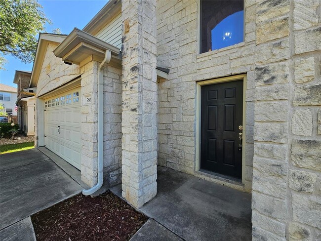 580 Hometown Pkwy in Kyle, TX - Building Photo - Building Photo
