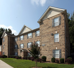 University Park in Greensboro, NC - Building Photo - Building Photo