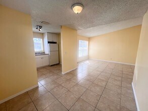 3737 Mil-Lake Cir in Greenacres, FL - Building Photo - Building Photo