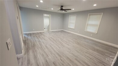 1129 E Bolton St in Savannah, GA - Building Photo - Building Photo