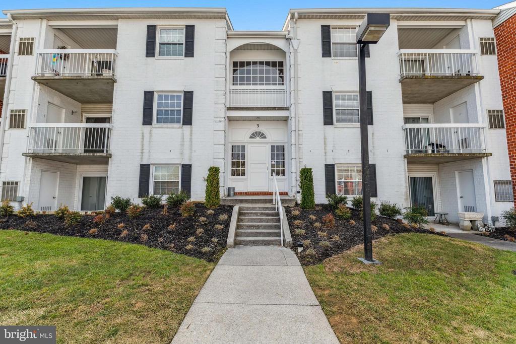 3 Belmullet Ct in Timonium, MD - Building Photo