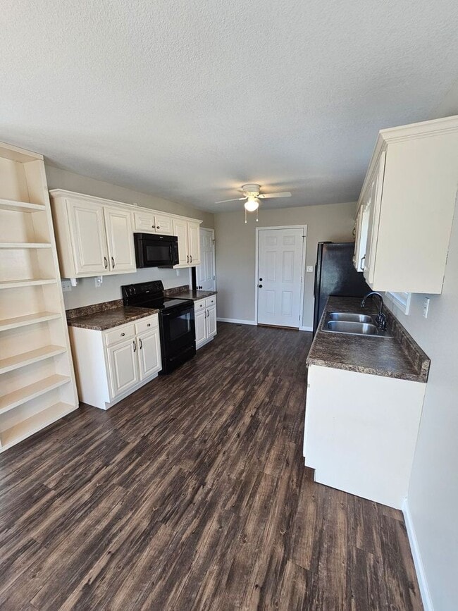 174 Fawn Loop in Crossville, TN - Building Photo - Building Photo