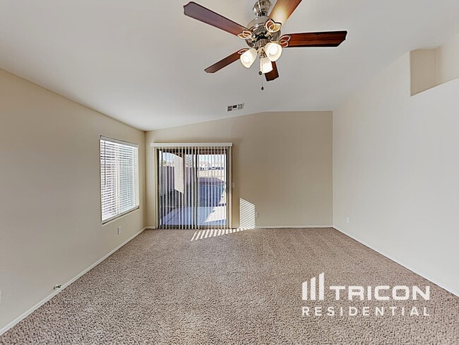 30568 N Zircon Dr in Queen Creek, AZ - Building Photo - Building Photo