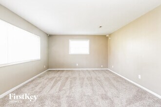 3223 Vincz Dr in Indianapolis, IN - Building Photo - Building Photo