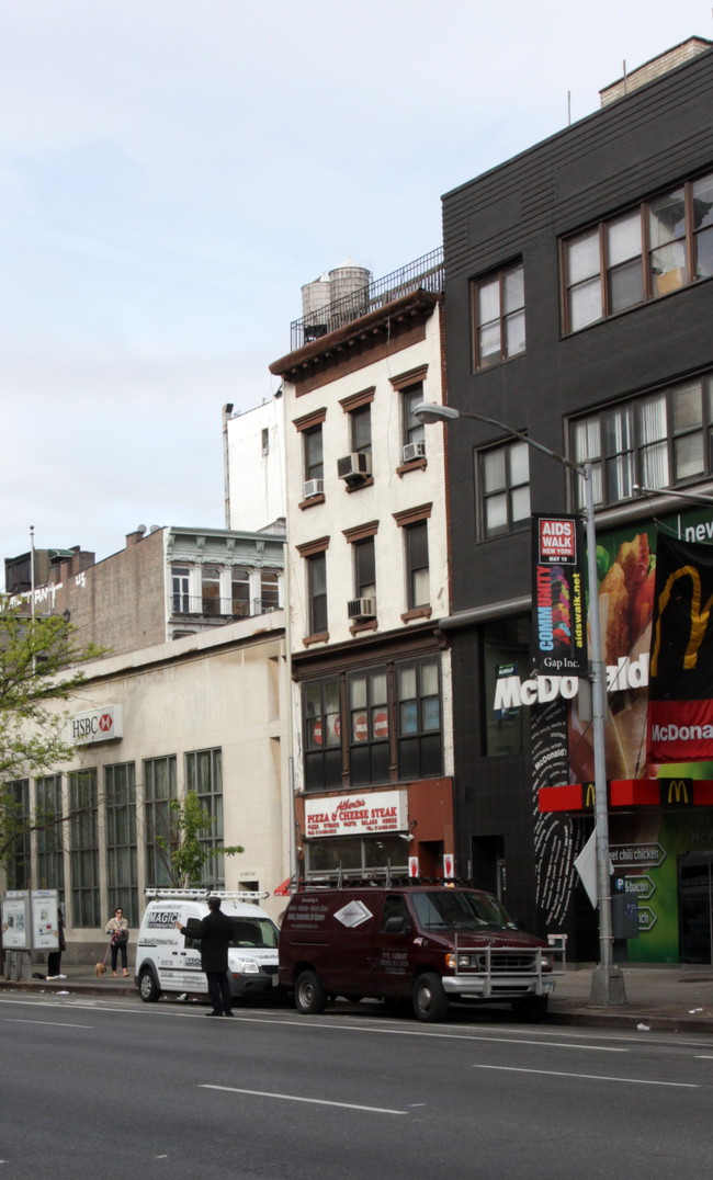 539 Avenue Of The Americas in New York, NY - Foto de edificio - Building Photo