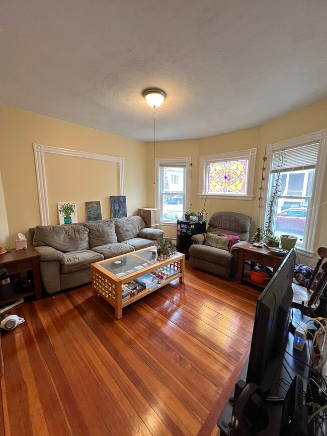 2 Gilson Ter, Unit 1 in Somerville, MA - Foto de edificio - Building Photo