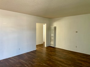 60 Ocean View Ave, Unit 66 in Grover Beach, CA - Building Photo - Building Photo