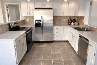 74 Crockett Rd in Upton, MA - Building Photo - Building Photo