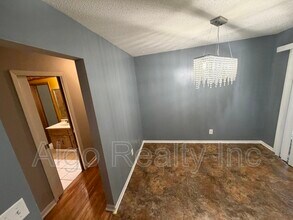 8125 Georgia Ct N in Minneapolis, MN - Building Photo - Building Photo