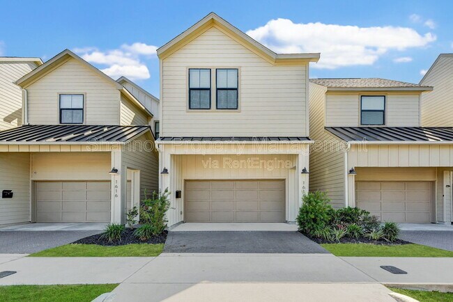 property at 1614 Northwood St