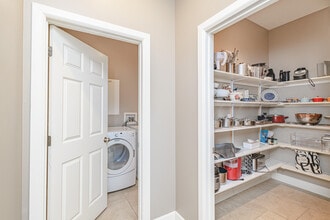 2 E Clarkson Rd in Columbia, MO - Building Photo - Building Photo