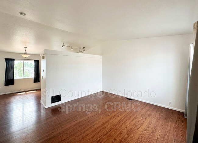 5942 Vallecito Dr in Colorado Springs, CO - Building Photo - Building Photo