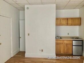 405 Beacon St in Boston, MA - Building Photo - Building Photo