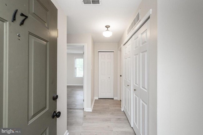 property at 17 Chelmsford Ct