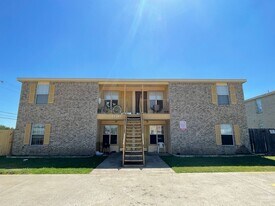 1300 Dugger Cir in Killeen, TX - Building Photo