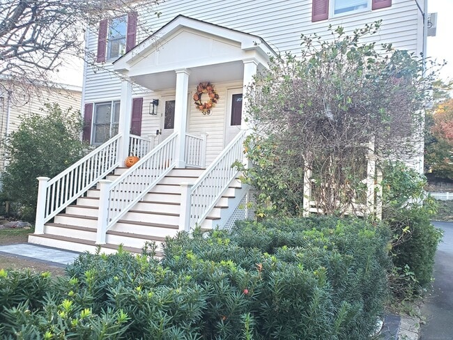 39 Nash Pl