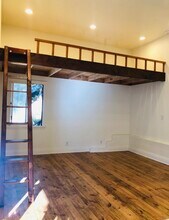 754 Old Topanga Canyon Rd, Unit studio in Topanga, CA - Building Photo - Building Photo