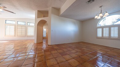 6357 Formula Way in Las Vegas, NV - Building Photo - Building Photo