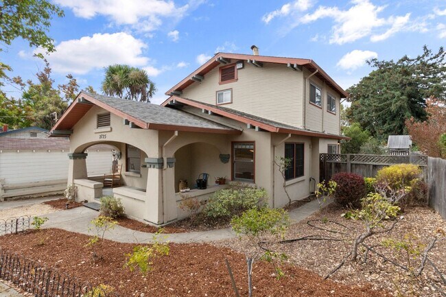 2725 Carmel St in Oakland, CA - Building Photo - Building Photo