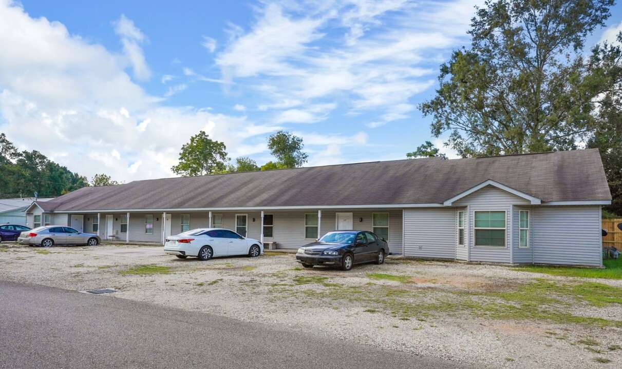 205 - 231 Methvin Dr in Ponchatoula, LA - Building Photo