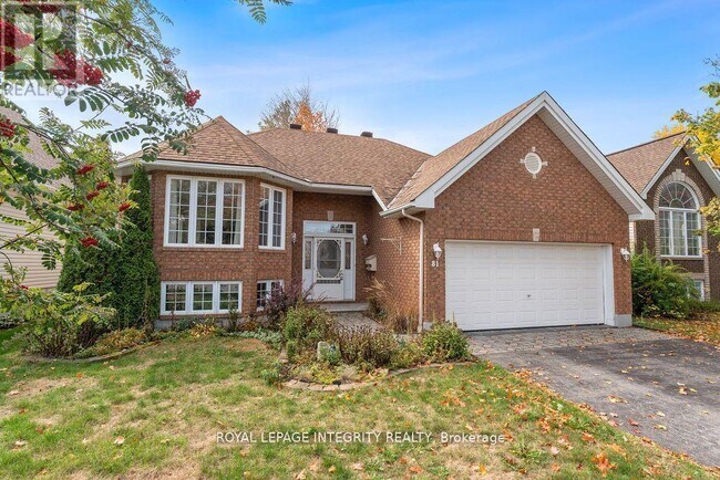 81 Lloydalex Crescent in Ottawa, ON - Building Photo - Building Photo